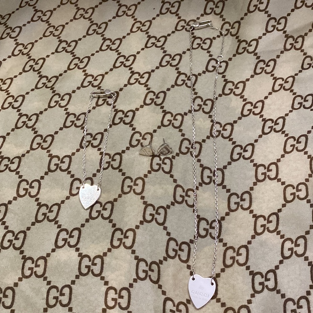 Authentic Gucci Trademark Heart Earrings, Necklace , Bracelet - Picture 10 of 12